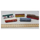 5 MODEL RAILROAD CARS
