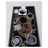 MIXED JEWELRY LOT