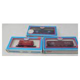 VINTAGE MODEL POWER HO SCALE TRAIN CARS / 3