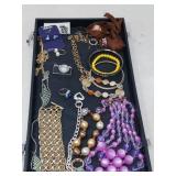 BEADS / BANGLES & MORE / JEWELRY+