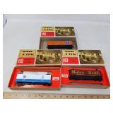 HO SCALE RAILROAD KITS AND ACCESSORIES / 3 PCS