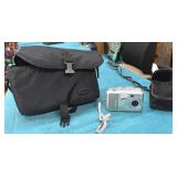 KODAK EASY SHARE CX7530 CAMERA WITH CASE