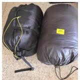 2 SLEEPING BAGS
