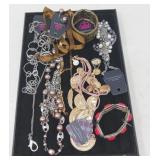 MIXED JEWELRY LOT / MOSTLY NEW ITEMS