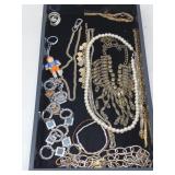 JEWELRY+ MIX  - GATOR KEY CHAIN+