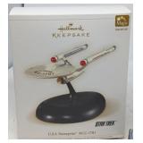 STAR TREK COLLECTIBLES / 2 ITEMS