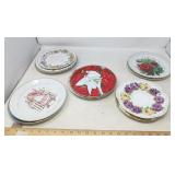 STACK OF DECORATIVE & COLLECTIBLE PLATES