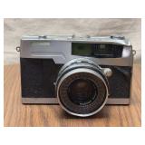 Petri 35mm Rangefinder Film Camera