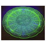 10 Inch Uranium Glass Serving Platter/Trivet