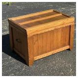 Primitive Pine Hinged Lid Storage Chest