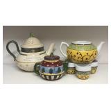 Three Teapots, Teacups