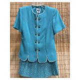 Leslie Faye Ladies Size 6P Outfit with Skirt