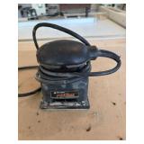 Black and Decker Quick Finish Power Sanding Block
