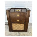 Zenith Radio/ Record Player