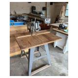 Black & Decker Radial Arm Saw