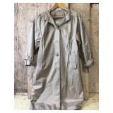 Ladies Worthington Size 8 Petite Coat