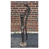 Antique Hand Operated Oshkosh 31 Well Pump