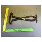 Tongs