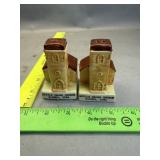 Iowa Salt And Pepper Shakers