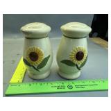 Sunflower Pilla Salt And Pepper Shakers
