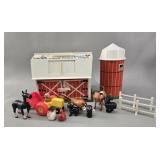 1967 Fisher-Price Play Family Farm #915