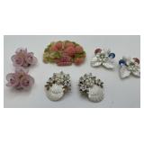 Early Plastic Jewelry Pieces, 60s, Flower