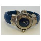 VTG Gucci 6600L Turnface Watch