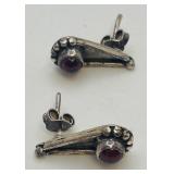 VTG Sterling Silver Garnet Cabochon Post Earrings