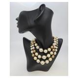 Tri-Strand Faux Pearl Necklace vtg