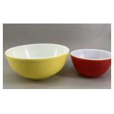 Two Pyrex Primary Color Mixing Bowls VTG