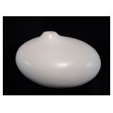 Lilien Porzellan Mid-Century White Pebble Vase (