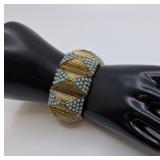 Vintage-Style Blue Bead Stretch Bracelet