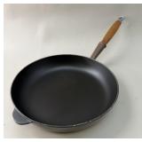 Le Creuset Cousances 28 Enameled Cast Iron Skillet