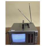 Vintage GE Spacemaker Color TV with AM/FM Radio