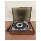 Vintage RCA Model RK 326B Turntable - Powers On