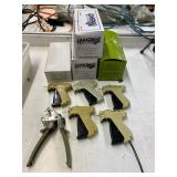 Hammerhead Retail Tagging Gun Kit with Fasteners