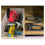 Arrow & Craftsman Staple Gun Set with Staples