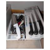 Cutlery and Kitchen Tools Set