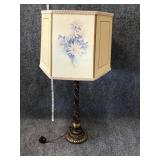 Vintage Rosalind oesterle Lamp