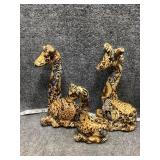 Giraffe figurines