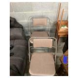 Folding chairs (2)