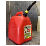 FUEL CONTAINER