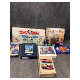BOARD GAMES & PUZZLES