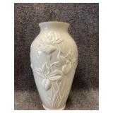 LENOX VASE