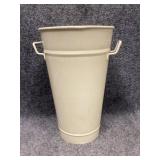 METAL FLOWER BUCKET