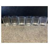 Drinking glassware