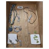 Vintage Costume Fashion Jewelry some silver lot