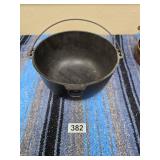 Wagner Ware Cast Iron #9 Scotch Bowl/Kettle