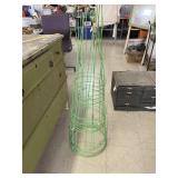 5 Green Tomato Cages