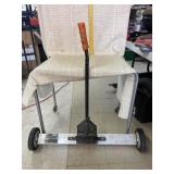 Gordon Magnetic Sweeper with Wheels